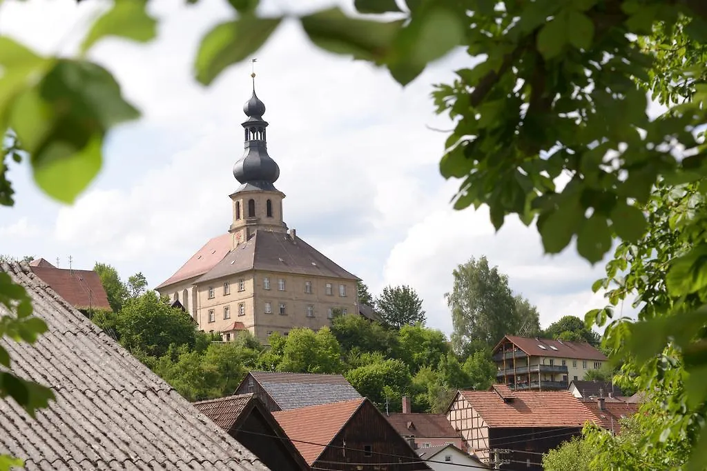 Pension & Metzgerei Friedrich Trebgast Guest house
